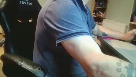 cambsuk online show from April 1, 10:40 pm