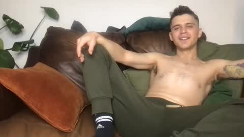 CamDoAttitude online show from December 14, 12:05 am