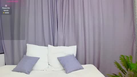 camelia_lillie online show from January 18, 10:49 am