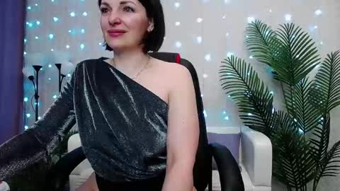 camelia_lillie online show from May 11, 1:33 am