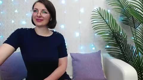 camelia_lillie online show from May 15, 11:34 pm
