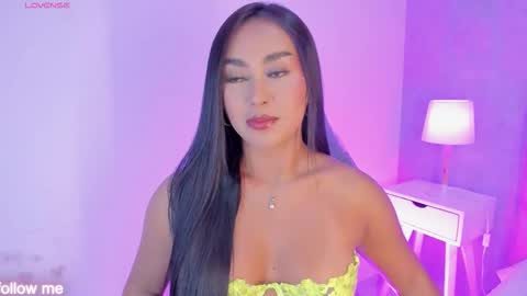 Camelia Smith online show from March 19, 5:22 am