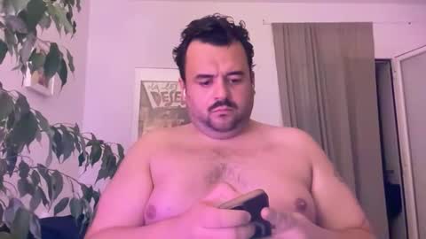 Snapshot of camerasareflashin chatting on April 4, 12:20 am camerasareflashin online show from April 4, 12:20 am