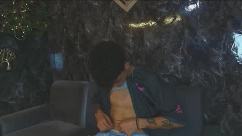 CAMERON online show from January 17, 7:02 am