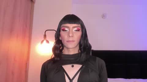 Snapshot of cameron_lyra chatting on December 17, 8:59 pm Cameron online show from December 17, 8:59 pm