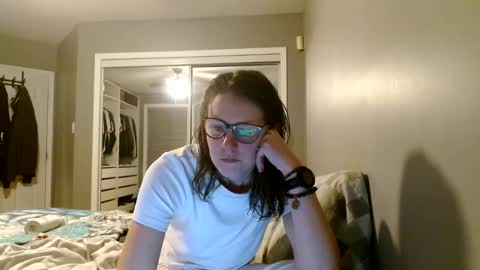 Snapshot of camforfunmoment chatting on November 4, 12:54 am camforfunmoment online show from November 4, 12:54 am