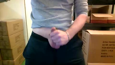Snapshot of camfun_27 chatting on April 23, 7:41 am camfun_27 online show from April 23, 7:41 am