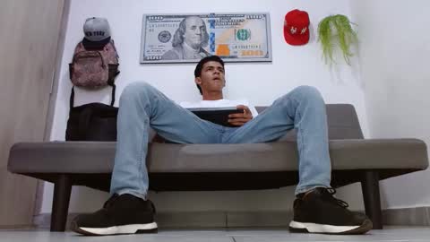 Snapshot of cami0108 chatting on April 8, 3:06 am cami0108 online show from April 8, 3:06 am