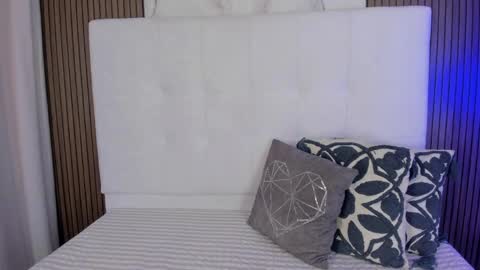 cami_adamss online show from May 19, 11:49 am