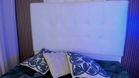 cami_adamss online show from June 26, 12:20 pm