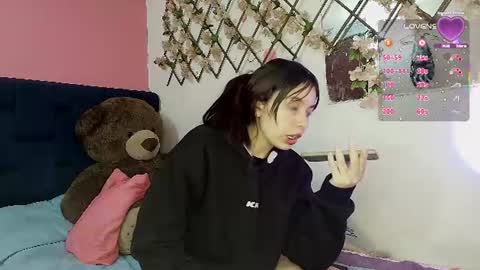 trini-1000 online show from June 16, 2:14 am