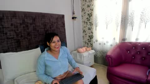 cami_coral2 online show from March 31, 8:53 pm