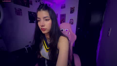 Snapshot of cami_mila99 chatting on May 19, 6:09 am CAMI online show from May 19, 6:09 am