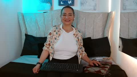 CAMI online show from July 24, 2:37 pm
