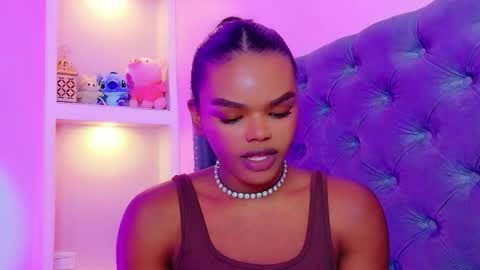 Snapshot of camiestrada chatting on October 19, 10:05 am camiestrada online show from October 19, 10:05 am