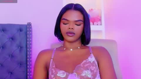 Snapshot of camiestrada chatting on October 31, 8:32 pm camiestrada online show from October 31, 8:32 pm