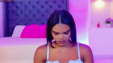 Snapshot of camiestrada chatting on November 2, 1:19 am camiestrada online show from November 2, 1:19 am