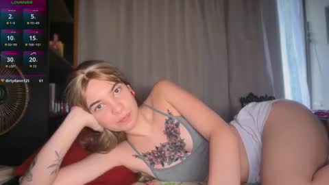 camii19y online show from March 17, 9:07 pm