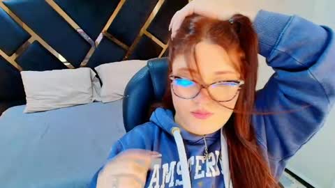 Camila Osorio online show from May 11, 7:22 pm