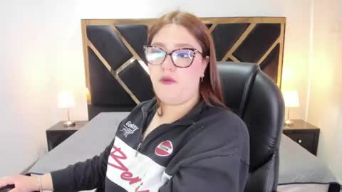Snapshot of camiila_osorio chatting on July 10, 7:16 pm Camila Osorio online show from July 10, 7:16 pm