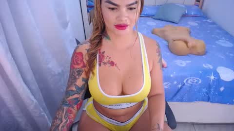   online show from October 17, 7:55 am