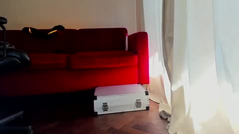 Snapshot of camila_berk chatting on December 4, 6:17 pm Cami online show from December 4, 6:17 pm