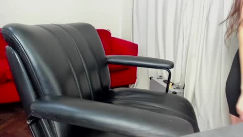 Snapshot of camila_berk chatting on December 31, 2:08 am Cami online show from December 31, 2:08 am