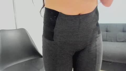 Snapshot of camila_berk chatting on November 18, 4:06 am Cami online show from November 18, 4:06 am