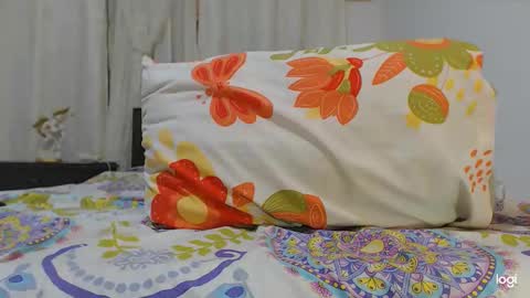 Instagram camila blande1 online show from October 31, 7:59 pm