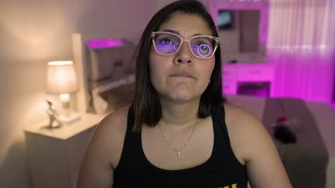 Camila buitrago online show from December 22, 7:10 pm