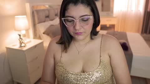 Camila buitrago online show from December 23, 2:50 pm