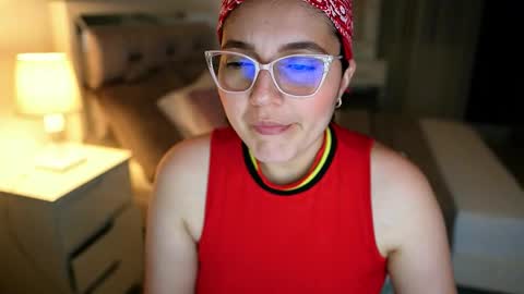 Camila buitrago online show from December 13, 10:59 pm