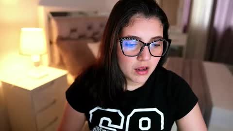 Camila buitrago online show from January 11, 9:31 pm