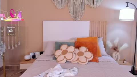 camila_bustamante_ online show from May 5, 3:09 pm