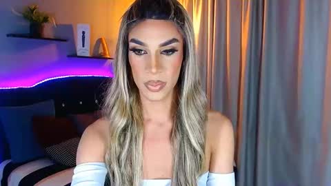 Camila online show from January 21, 3:37 am