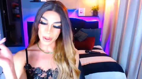 Camila online show from January 27, 7:35 am