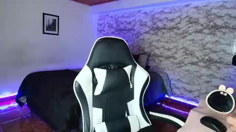 Snapshot of camila_iroose chatting on March 14, 1:34 am Camila Roose online show from March 14, 1:34 am