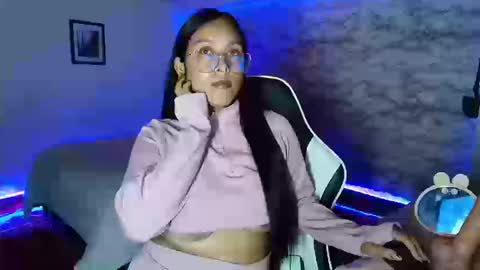 Snapshot of camila_iroose chatting on March 19, 12:03 am Camila Roose online show from March 19, 12:03 am