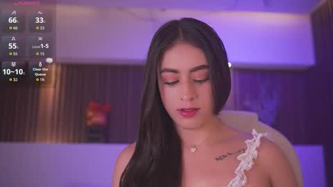 Snapshot of camila_martinez9 chatting on February 13, 11:28 am camila_martinez9 online show from February 13, 11:28 am