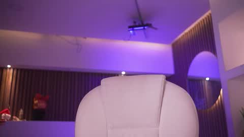 Snapshot of camila_martinez9 chatting on March 2, 11:39 am camila_martinez9 online show from March 2, 11:39 am