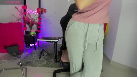 natalia bigpeach online show from February 13, 7:10 pm
