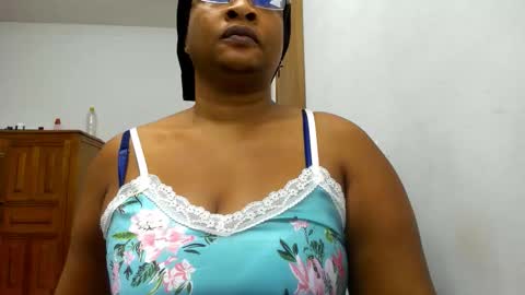 Camila online show from November 5, 10:26 am