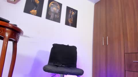 camila_ssaenz online show from December 17, 8:20 am