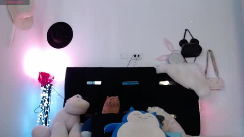 camila_torresss online show from May 13, 8:06 pm