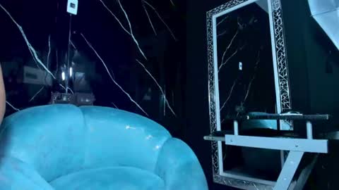 camila_velvet_ online show from July 22, 7:49 pm