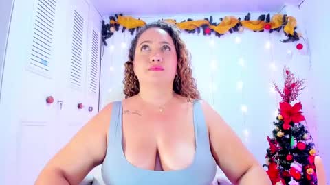 camilaa foxxx online show from December 8, 9:41 pm