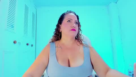 camilaa foxxx online show from January 9, 7:18 pm