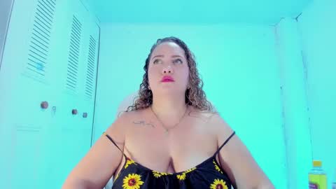 camilaa foxxx online show from January 19, 8:30 pm