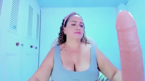 camilaa foxxx online show from January 23, 6:45 pm