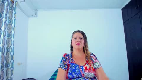 Snapshot of camilaa_foxxx chatting on November 11, 7:36 pm camilaa foxxx online show from November 11, 7:36 pm